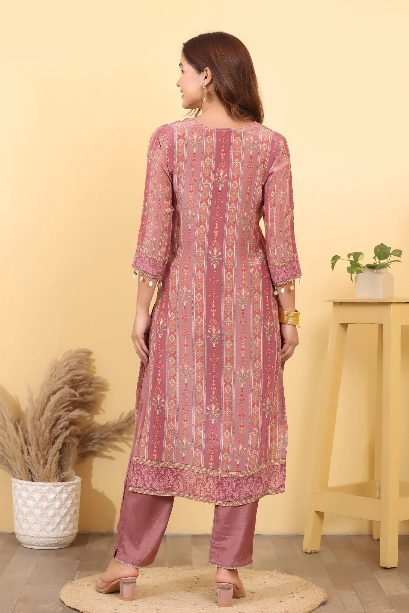Dazzle Pink Silk Blend Salwar Kurta Dupatta Set - Image 3